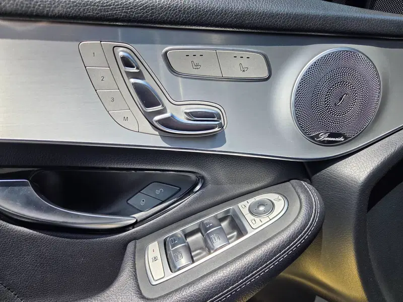 Mercedes-Benz GLC SUV usata a Roma (15)