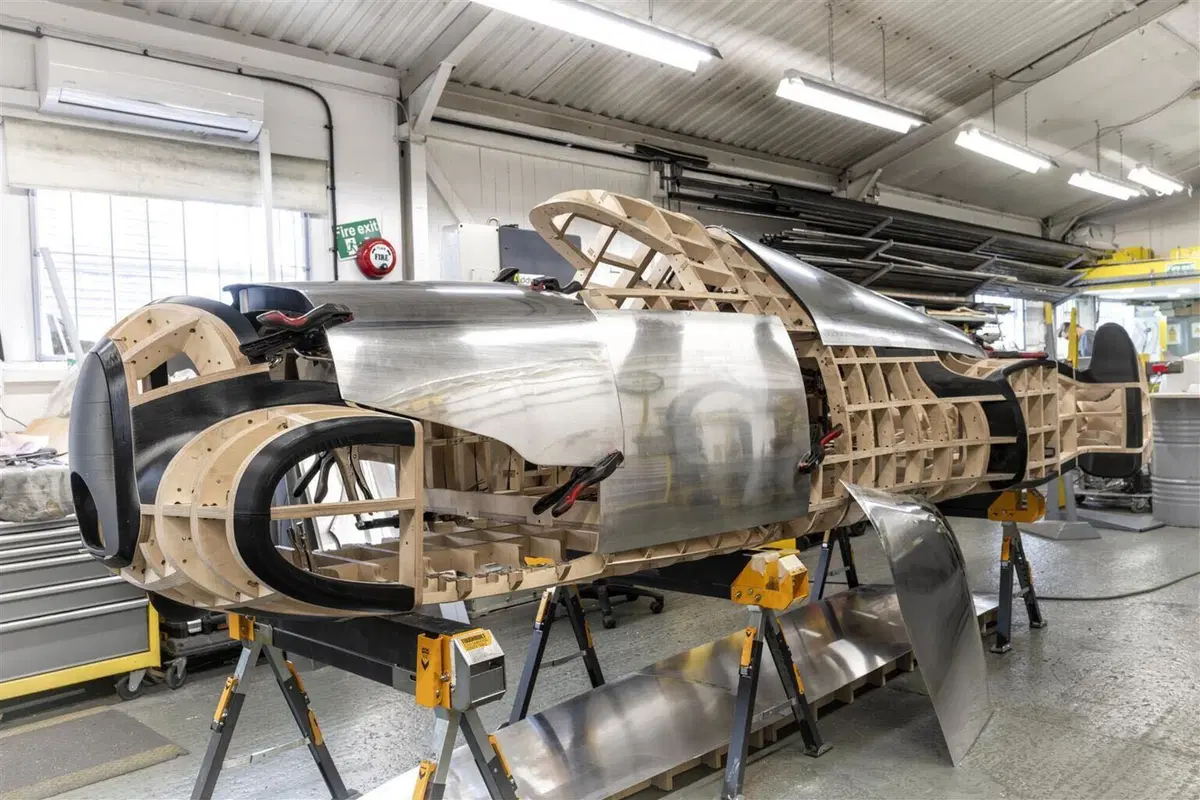 Auto Union Lucca rinasce: la Freccia d’Argento che nel 1935 superò i 326 km/h torna a vivere (5)