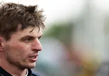 “Fermatelo, dategli 8 punti di penalità per non farlo correre”: l’attacco frontale di Montoya a Verstappen. È così che funziona la F1 di oggi?