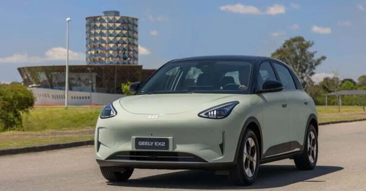 Geely compra una fabbrica di Ford in Spagna: ecco le due auto che usciranno da Almussafes