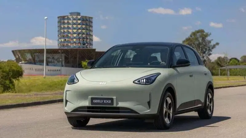Geely compra una fabbrica di Ford in Spagna: ecco le due auto che usciranno da Almussafes