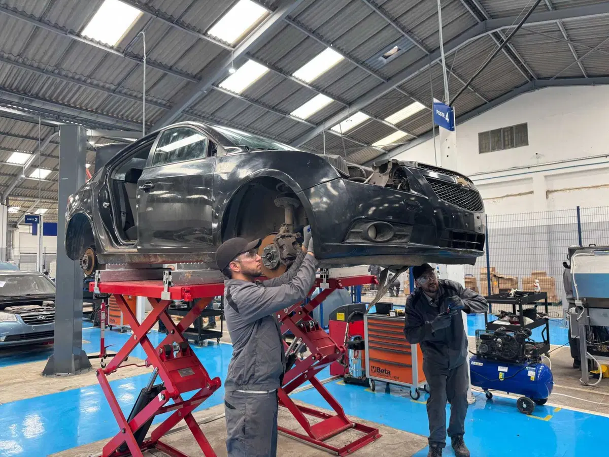 Stellantis sbarca a Casablanca con il primo centro di smontaggio veicoli in Africa: l'economia circolare parla arabo (6)