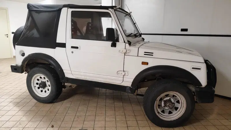 Suzuki Samurai usata a Rimini