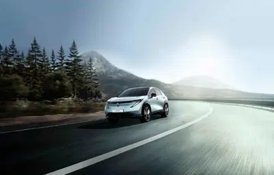 Nissan rinnova Ariya: pi&ugrave; tecnologia e prezzo pi&ugrave; competitivo per il SUV elettrico 2026