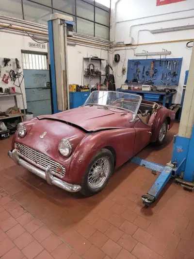 Triumph TR 3 A DA RESTAURO  d'epoca del 1960 a Soresina