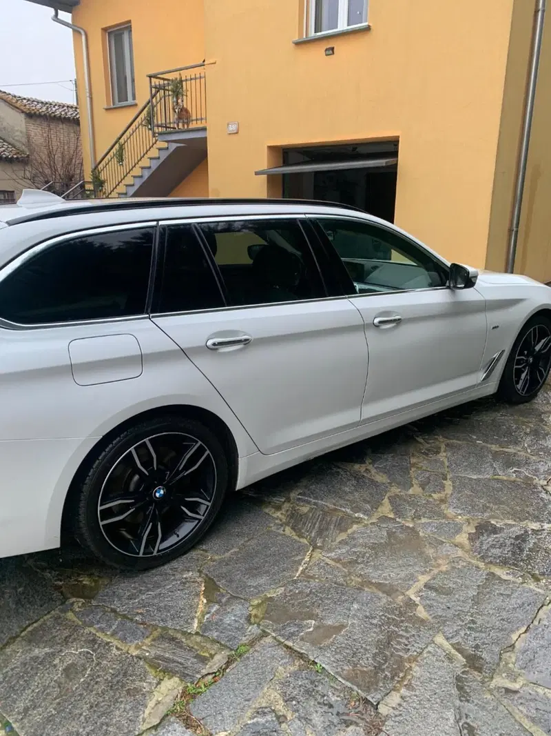 BMW Serie 5 Touring usata a Piacenza (3)