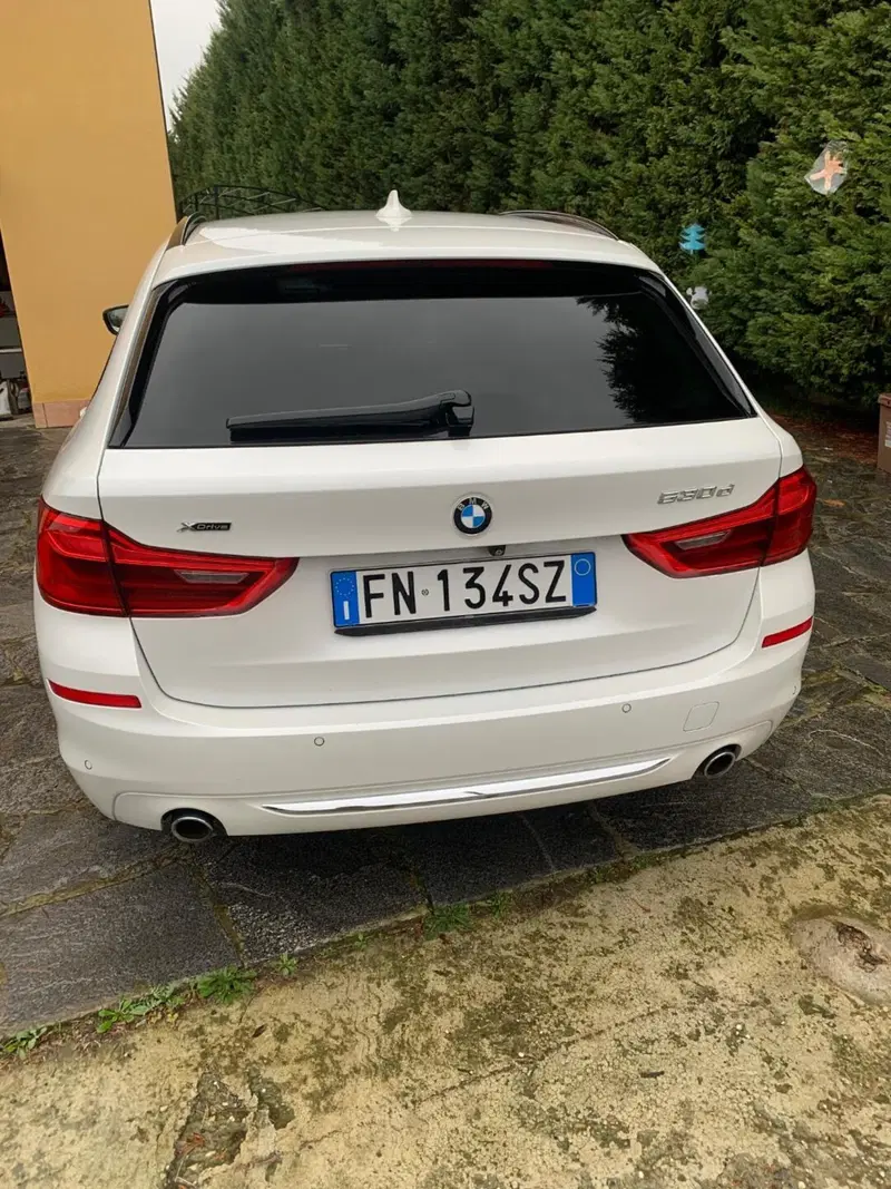BMW Serie 5 Touring usata a Piacenza (5)