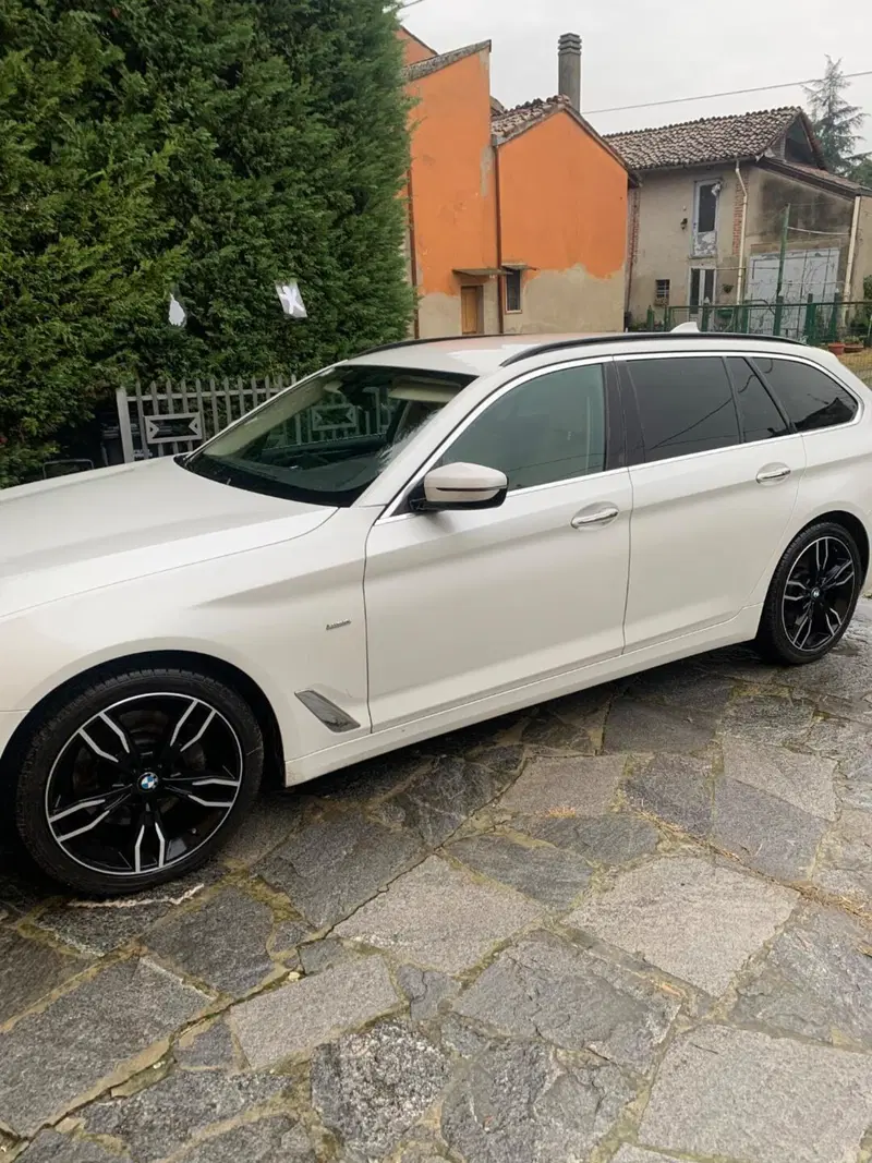 BMW Serie 5 Touring usata a Piacenza (6)