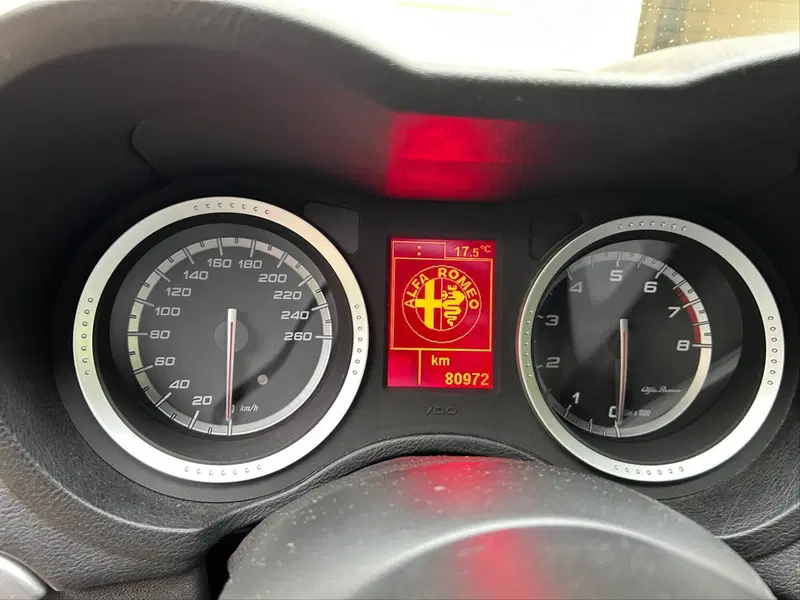 Alfa Romeo Brera usata a Brescia (5)