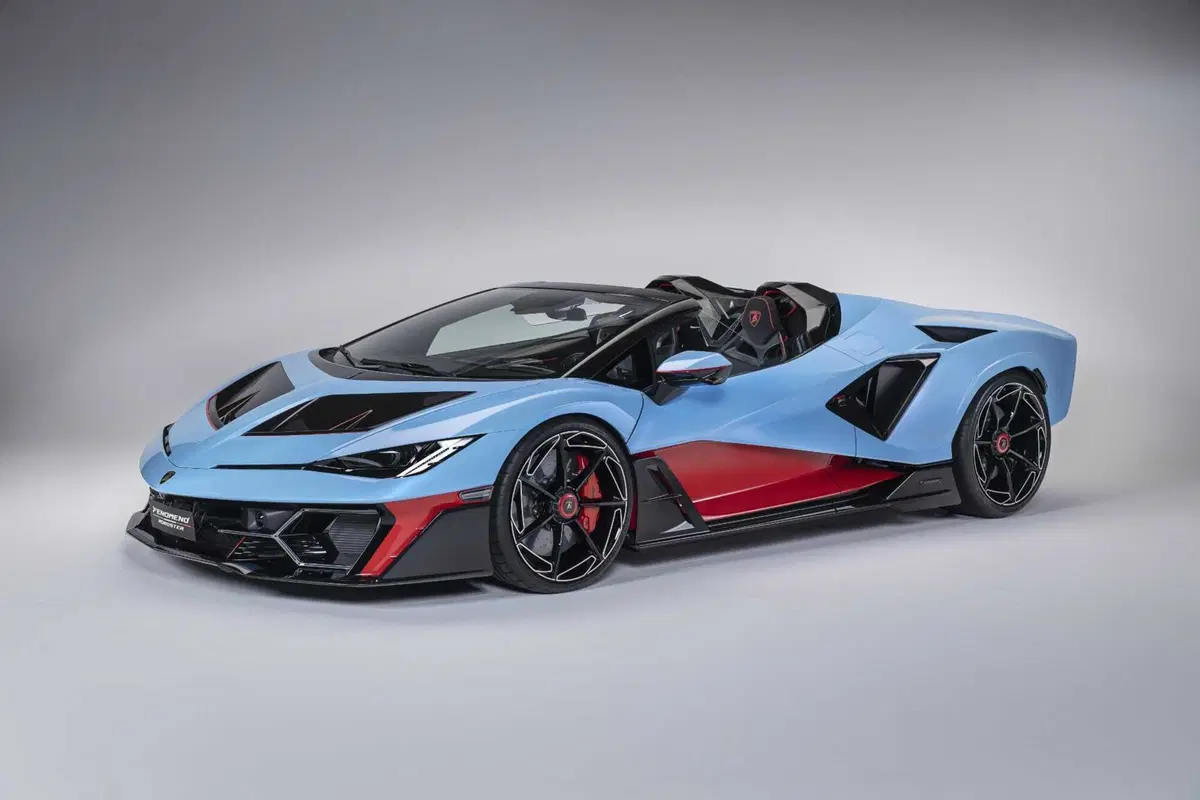 Lamborghini Fenomeno Roadster: 1080 CV ibridi a cielo aperto, ne nasceranno soltanto 15 nel mondo (21)