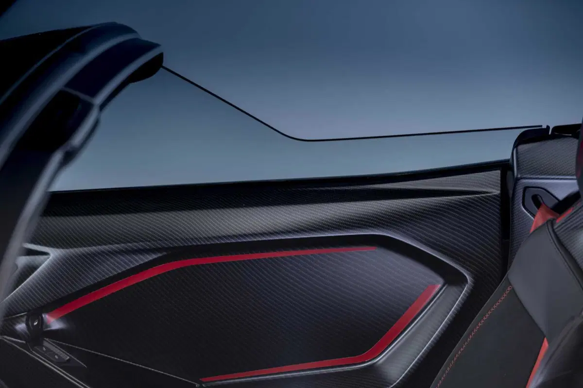 Lamborghini Fenomeno Roadster: 1080 CV ibridi a cielo aperto, ne nasceranno soltanto 15 nel mondo (35)