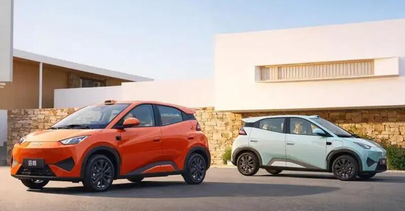 BYD Dolphin Surf 2026 debutta con LiDAR: la rivoluzione della guida assistita arriva anche sulle citycar elettriche