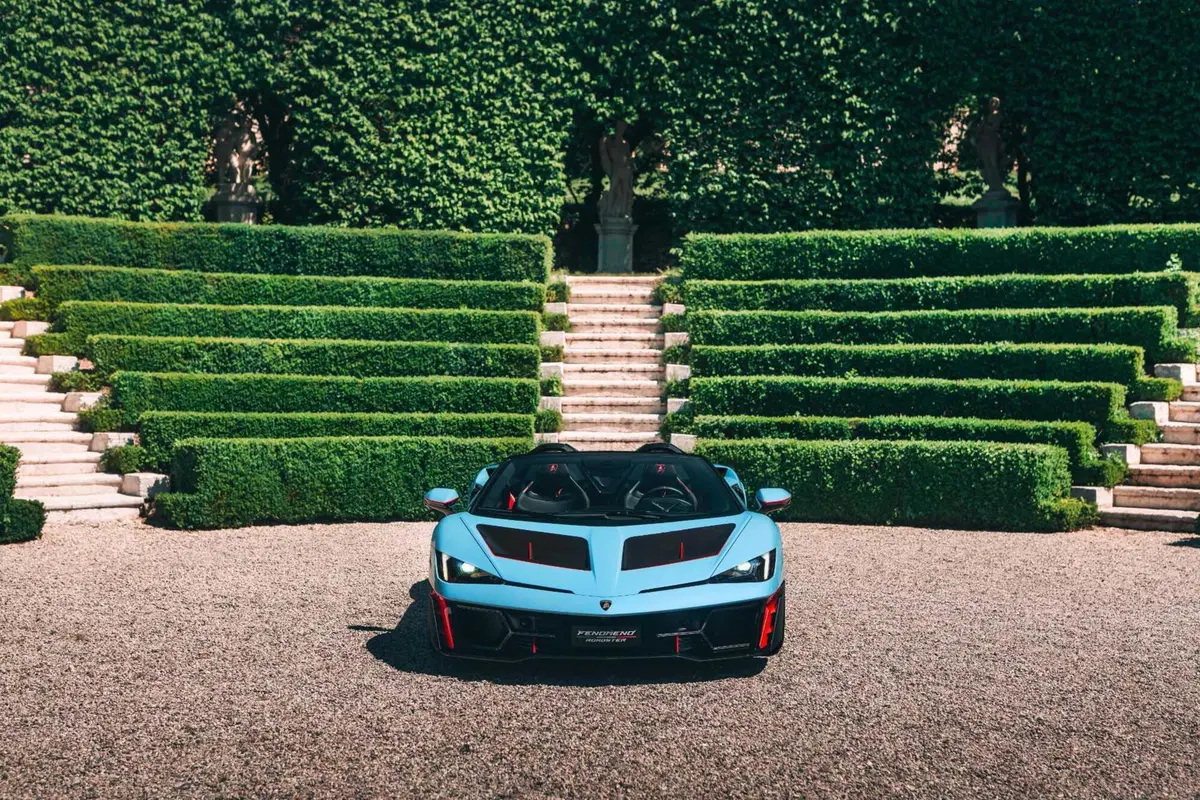 Lamborghini Fenomeno Roadster: 1080 CV ibridi a cielo aperto, ne nasceranno soltanto 15 nel mondo (92)
