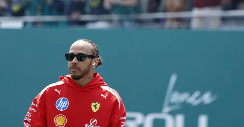 F1. "Hamilton, &egrave; finita: merita lui la Ferrari". Il retroscena che gela i tifosi: ecco il sostituto e quando l'annuncio