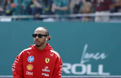 F1. "Hamilton, &egrave; finita: merita lui la Ferrari". Il retroscena che gela i tifosi: ecco il sostituto e quando l'annuncio