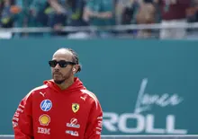 F1. Hamilton, è finita: merita lui la Ferrari. Il retroscena che gela i tifosi: ecco il sostituto e quando l'annuncio