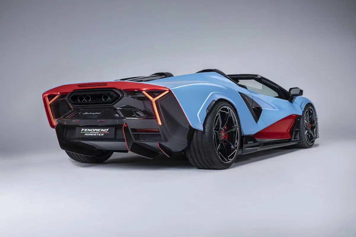 Lamborghini Fenomeno Roadster (8)