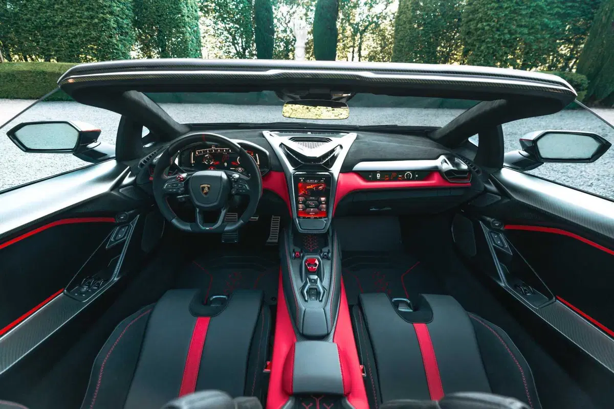 Lamborghini Fenomeno Roadster: 1080 CV ibridi a cielo aperto, ne nasceranno soltanto 15 nel mondo (12)
