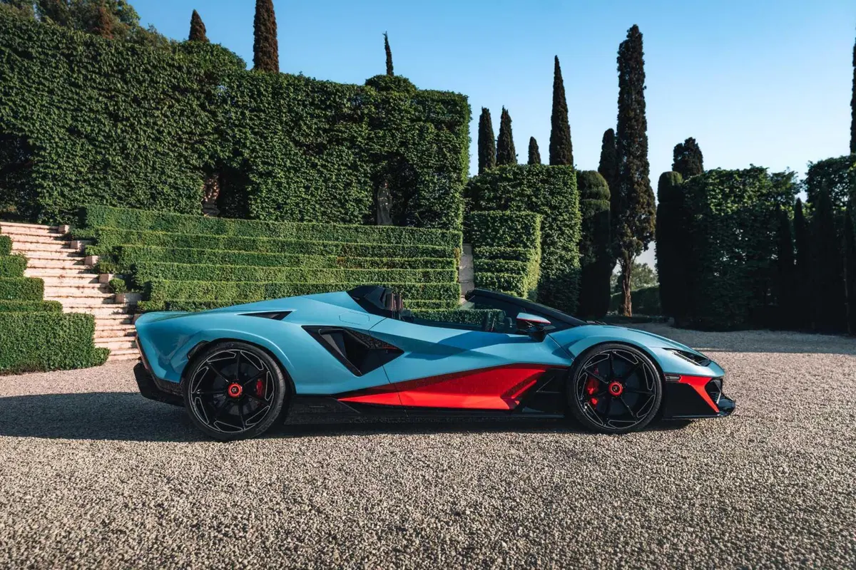 Lamborghini Fenomeno Roadster (9)