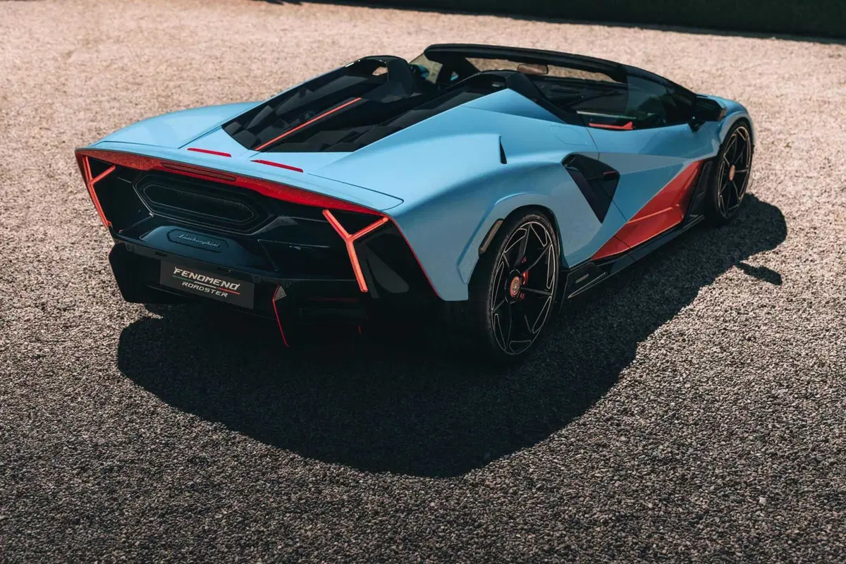Lamborghini Fenomeno Roadster (10)