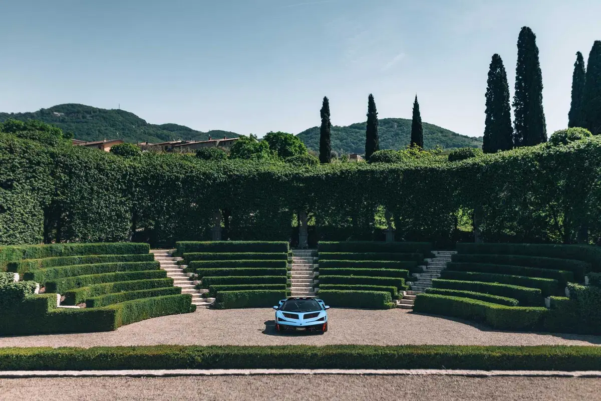 Lamborghini Fenomeno Roadster (12)
