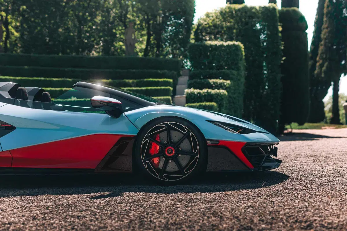 Lamborghini Fenomeno Roadster (16)
