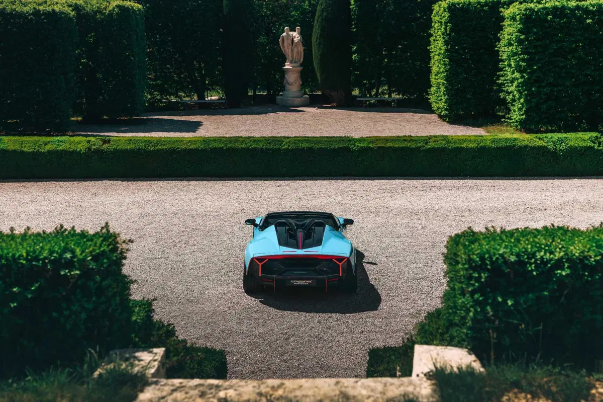 Lamborghini Fenomeno Roadster (18)