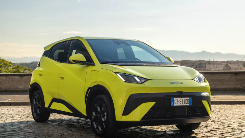 Cina, le auto elettriche fanno saltare il banco: per la prima volta superata la soglia del 60%