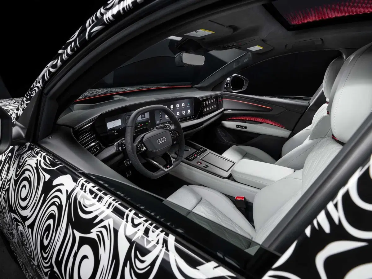 Nuova Audi Q9, dentro il SUV di lusso di Ingolstadt: porte elettriche, sette posti e 4D Sound (3)