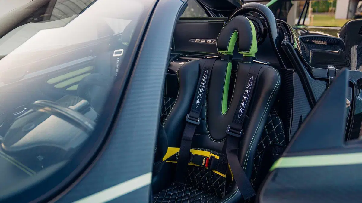 Alonso si consola con una Pagani Zonda Diamante Verde: il pezzo unico da oltre 9 milioni di euro (10)