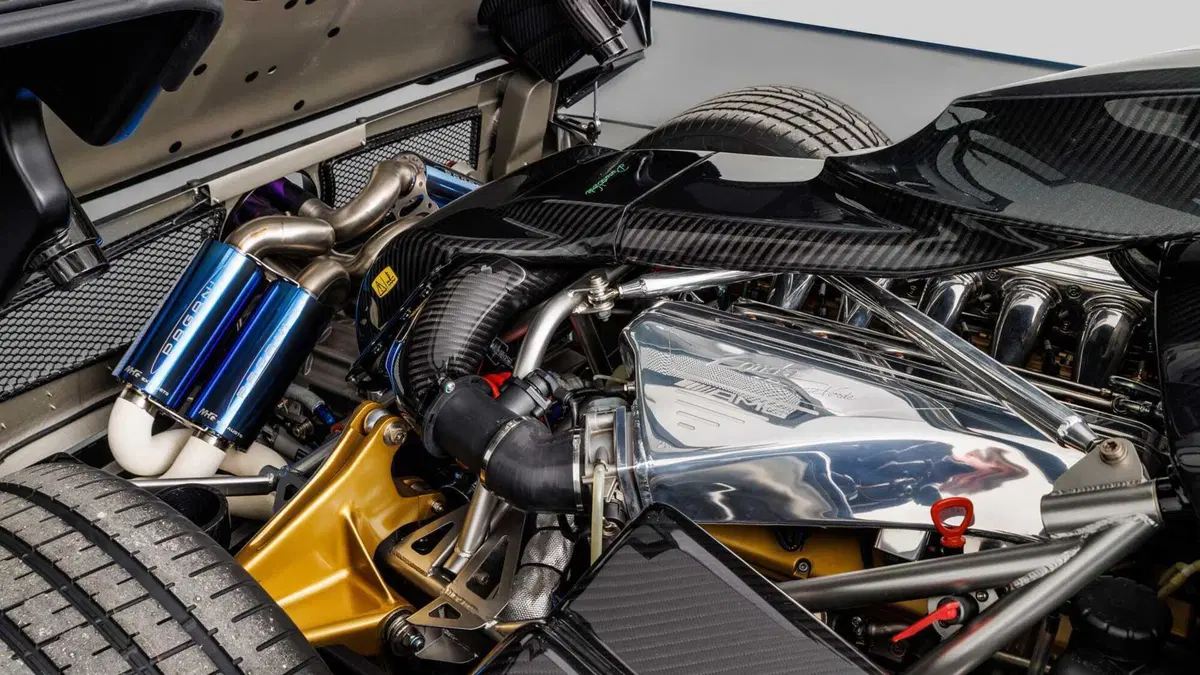 Alonso si consola con una Pagani Zonda Diamante Verde: il pezzo unico da oltre 9 milioni di euro (27)