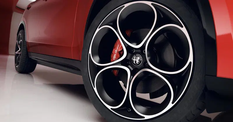 Alfa Romeo Stelvio cambia ancora: arriva l&rsquo;aggiornamento Euro 7 che ne allunga la vita
