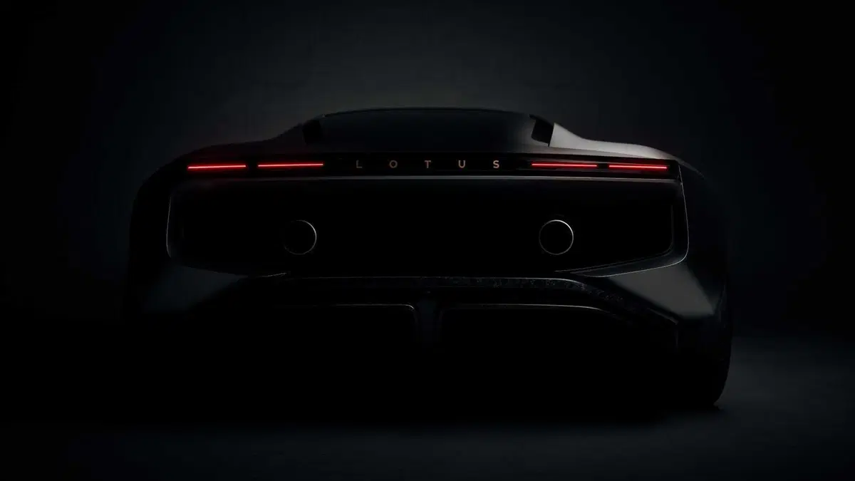 Lotus Type 135, arriva la supercar V8 ibrida da oltre 1000 CV: il piano Focus 2030 ridisegna il futuro del marchio (9)