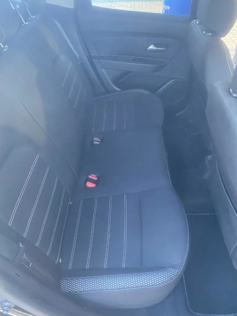 Dacia Duster usata a Firenze (20)