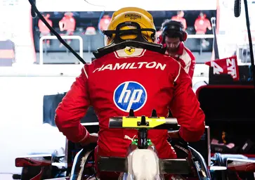 F1, veramente Lewis Hamilton è vicino al ritiro? Non deve più dimostrare niente a nessuno, vuole solo capire se...
