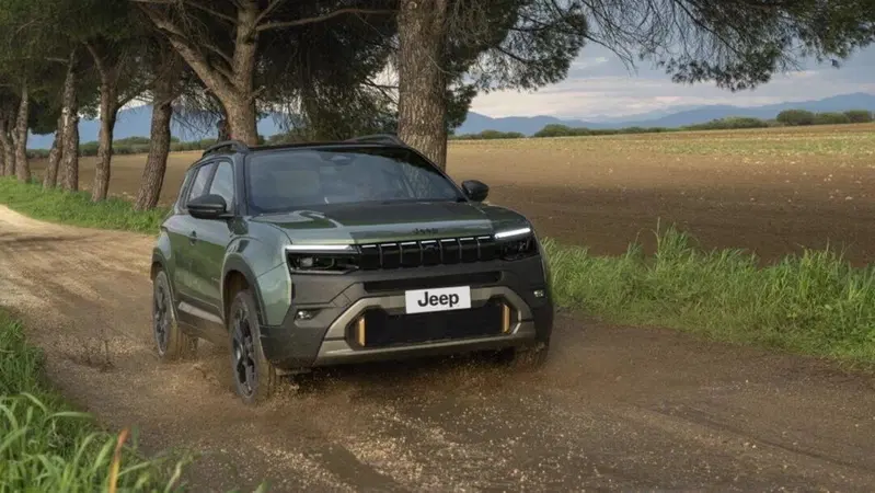 Jeep Avenger 2026: debutta il restyling del B-SUV con nuovo design e tecnologia aggiornata