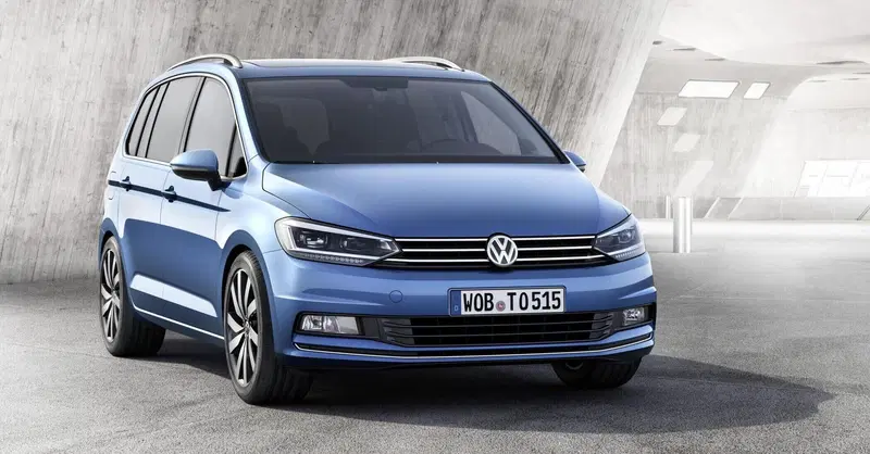 Volkswagen Touran, fine produzione ufficiale: addio alla monovolume per famiglie dopo 23 anni