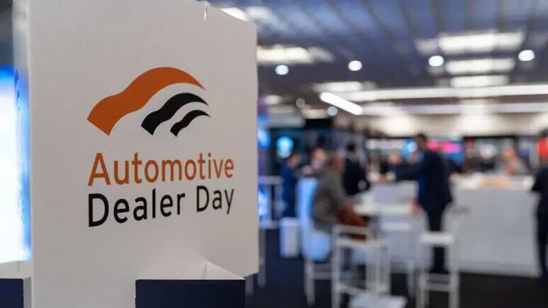 Automotive Dealer Day 2026, la rete cambia volto: meno concessionari, pi&ugrave; gruppi e nuovi brand