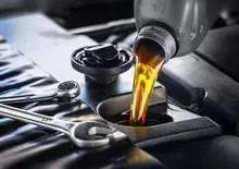 Crisi Iran e stretti di Hormuz: allarme per la carenza globale di lubrificanti e olio motore