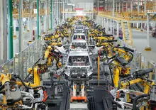 BYD guarda agli stabilimenti Stellantis in Italia: Cassino e Mirafiori tra le ipotesi sul tavolo