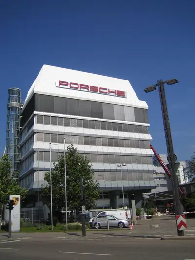 Porsche SE, l'utile "corretto" non maschera i nodi del Gruppo: profondo rosso contabile nel primo trimestre