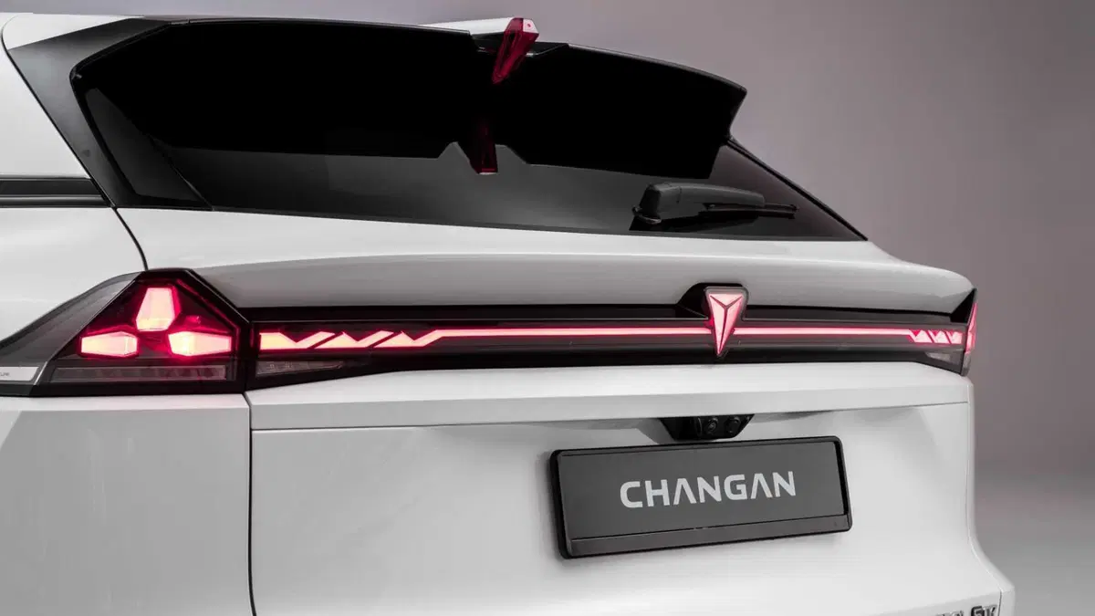 Changan Deepal S07 79,97 kWh 218cv (8)