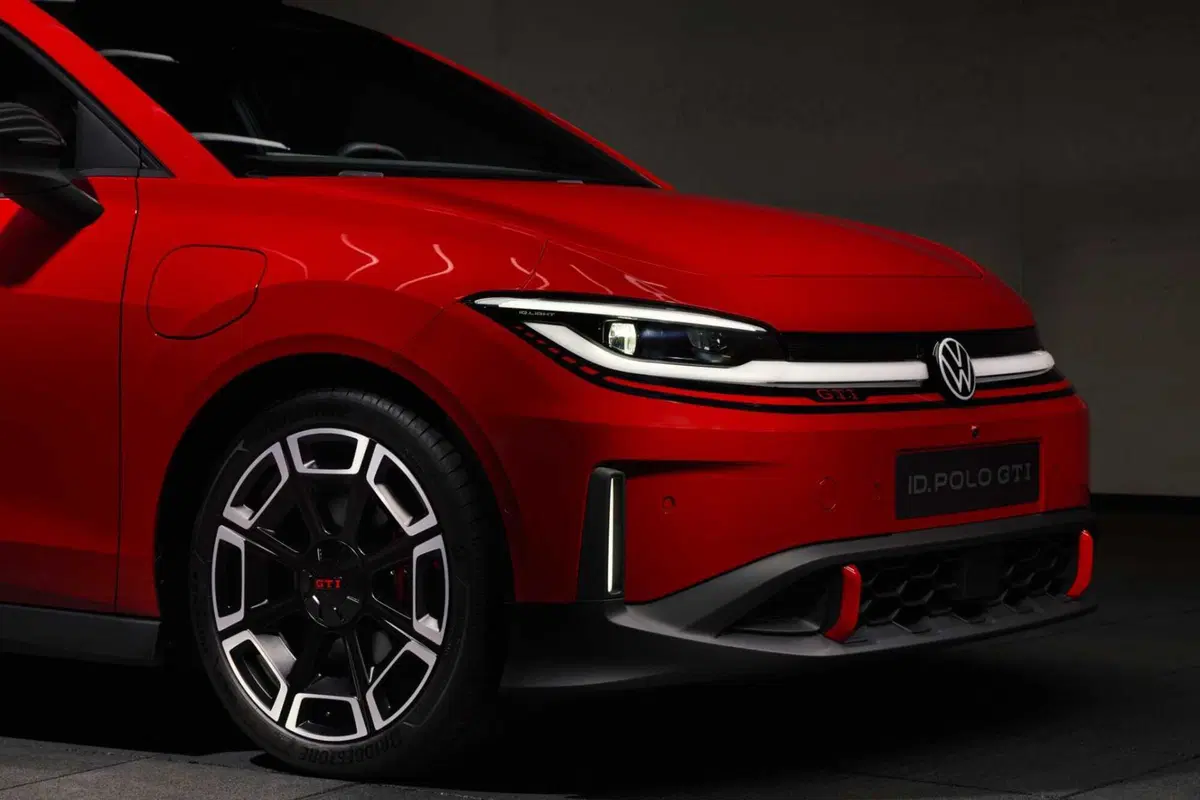 Volkswagen ID. Polo GTI: la prima GTI elettrica in 50 anni di storia | Esterni, interni e caratteristiche [VIDEO] (6)