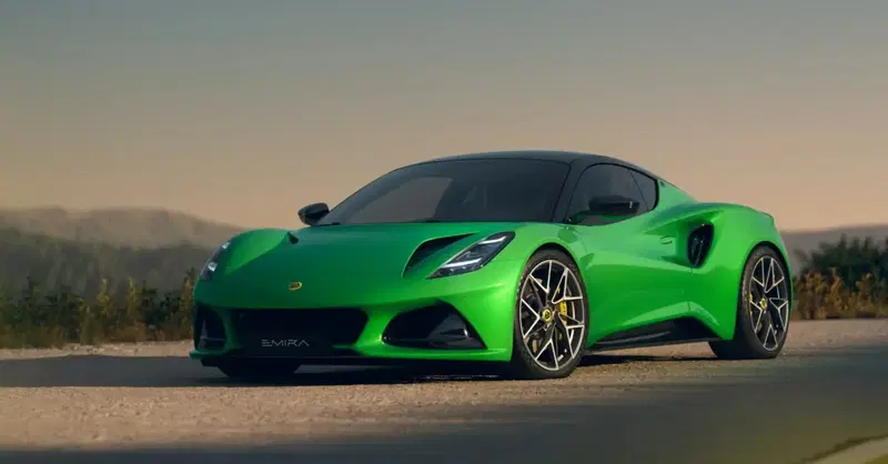 Lotus Emira cambia cuore: addio ai motori Toyota e AMG, arriva il V6 ibrido di Horse