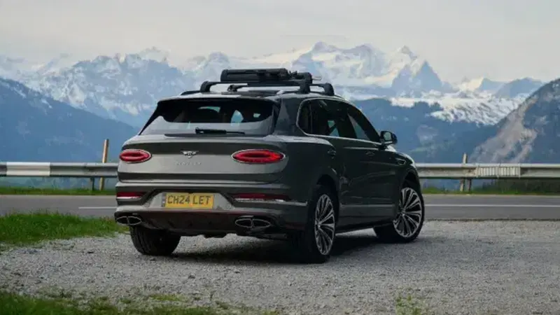 Bentley Bentayga EWB Chalet Edition: il SUV di lusso diventa una &ldquo;chalet su ruote&rdquo; in edizione limitata