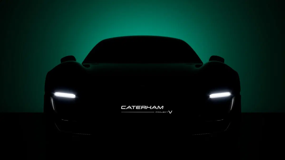 Caterham Project V, la sportiva elettrica britannica gira in pista: 268 CV e l'eco della Ferrari F355