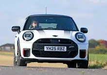 Mini Cooper cambia ancora: in arrivo un restyling più grande del previsto