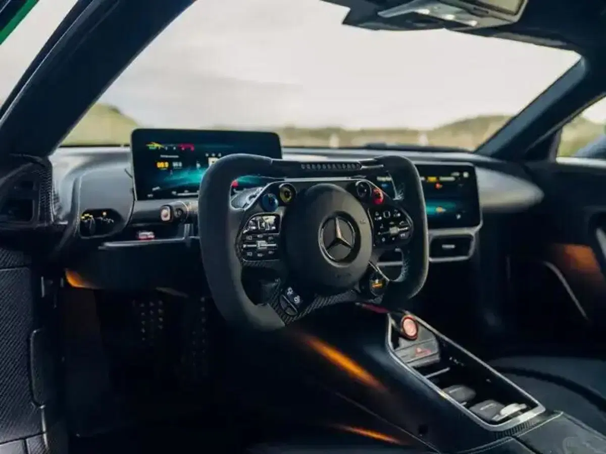 Mercedes AMG One (10)