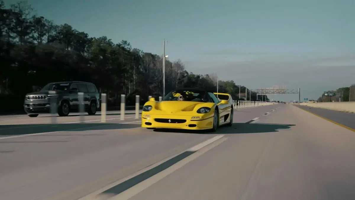 Ha rifiutato 12 milioni di dollari per la sua Ferrari F50: la storia del collezionista che preferisce guidare i sogni (6)