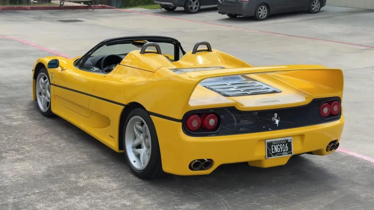 Ha rifiutato 12 milioni di dollari per la sua Ferrari F50: la storia del collezionista che preferisce guidare i sogni (12)